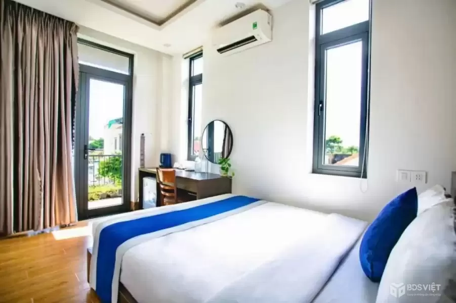 Villa 3 tầng Nguyễn Tuân, 271m2, giá 18,8 tỷ, 10 phòng ngủ, có hồ bơi