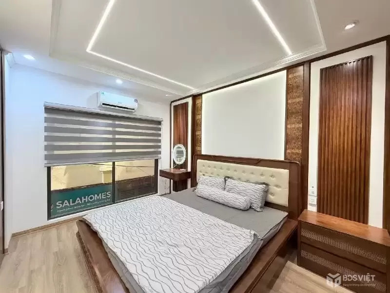 nguyễn khang 36m x7 tầng thang máy 13,6 tỷ gần phố,vf3 đỗ cửa,ngõ thông