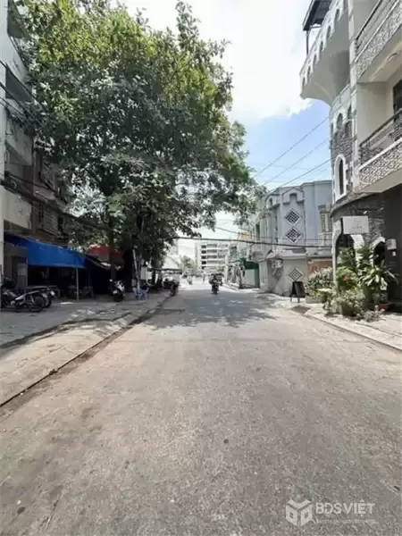 Nhà HXH Đường Phạm Văn Đồng Quận Bình Thạnh Phường 13 Cũ.