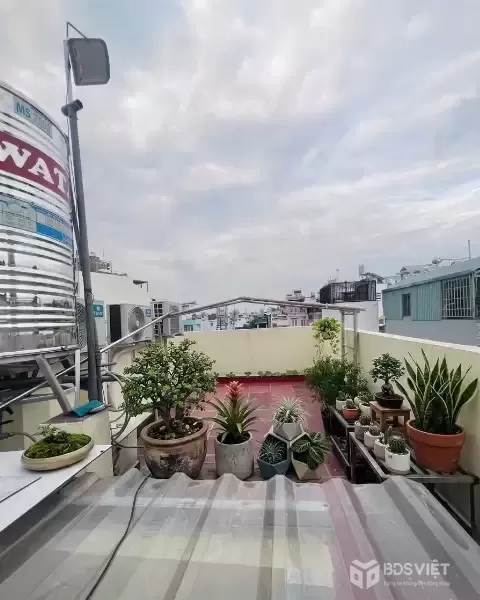 NHÀ MỚI 4 LẦU – LẠC LONG QUÂN – CHỈ HƠN 3 TỶ – HẺM XE HƠI