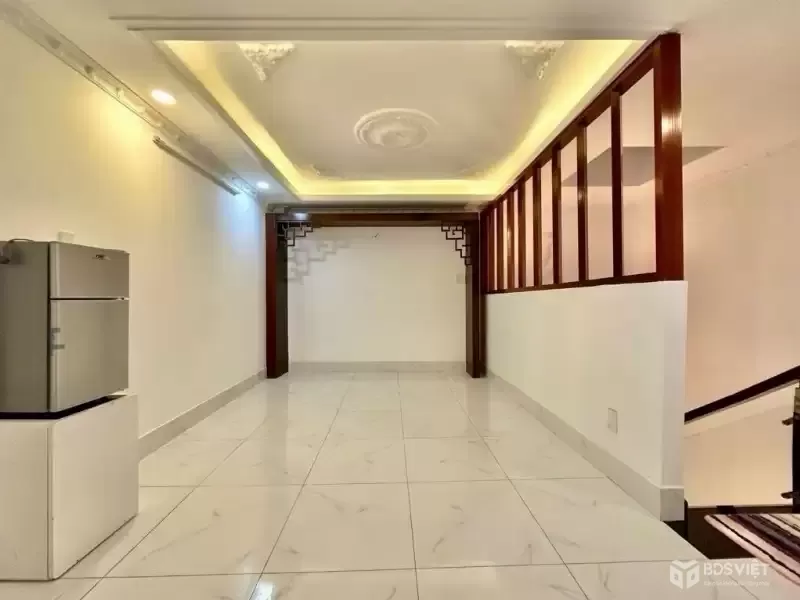 NHÀ ĐẸP LUNG LINH  – NGANG 5,2M – HẺM XE HƠI 6M CHỈ 7 TỶ