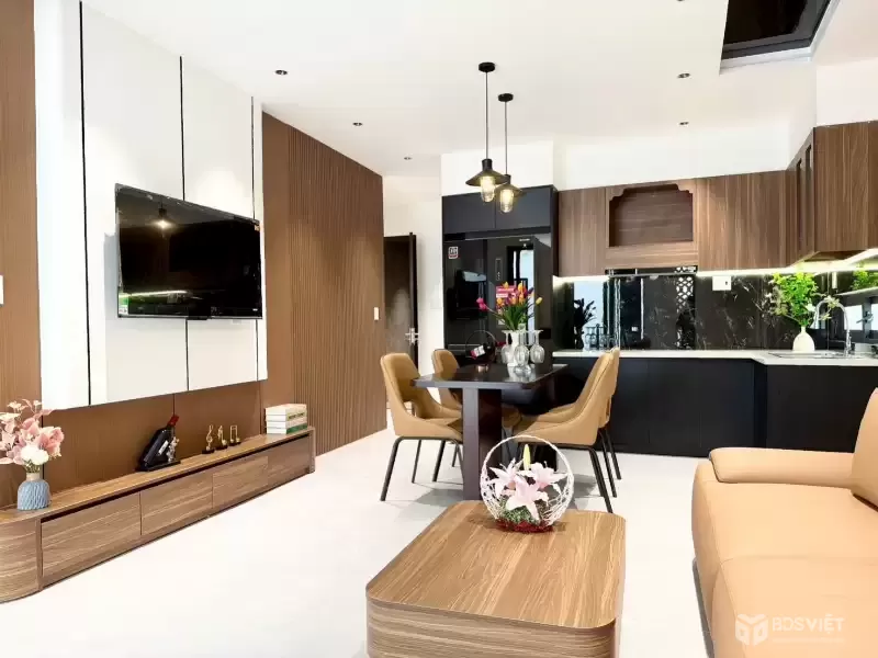 Nhà lô góc mặt tiền Nguyễn Thiếp, 103m2, giá 17,5 tỷ, gần sông Hàn, sát Euro Village