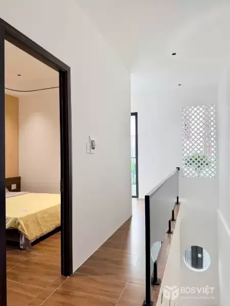 Nhà lô góc mặt tiền Nguyễn Thiếp, 103m2, giá 17,5 tỷ, gần sông Hàn, sát Euro Village