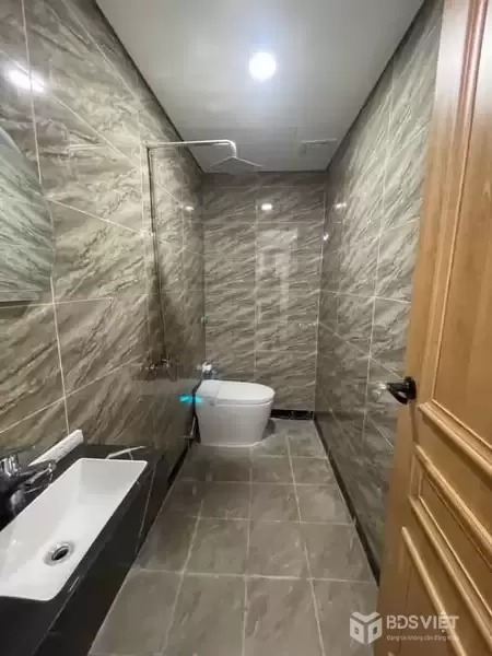 Phố Quốc Tử Giám nhưng giá chỉ 8 tỷ - nhà rộng 30m2, xây 4 tầng đẹp ở ngay