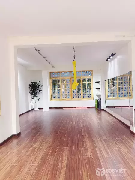 Cho thuê nhà 3 mặt tiền Hoàng Diệu phường 5 Đà Lạt 50 triệu/tháng