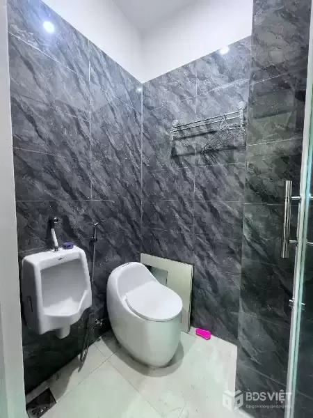 NHÀ ĐẸP 4 TẦNG – LẠC LONG QUÂN – GIÁ TỐT – 4PN 4WC – GẦN ĐẦM SEN