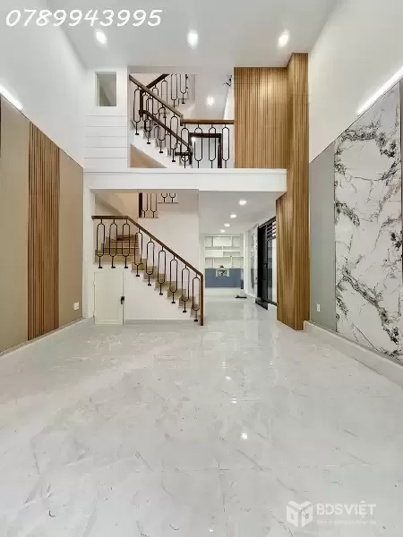 Nhà bán lô góc Quận 3, Lê Văn Sỹ, 4 tầng, 5PN, giá chỉ nhỉnh 8 tỷ5