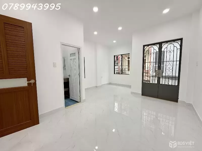 Nhà bán lô góc Quận 3, Lê Văn Sỹ, 4 tầng, 5PN, giá chỉ nhỉnh 8 tỷ5