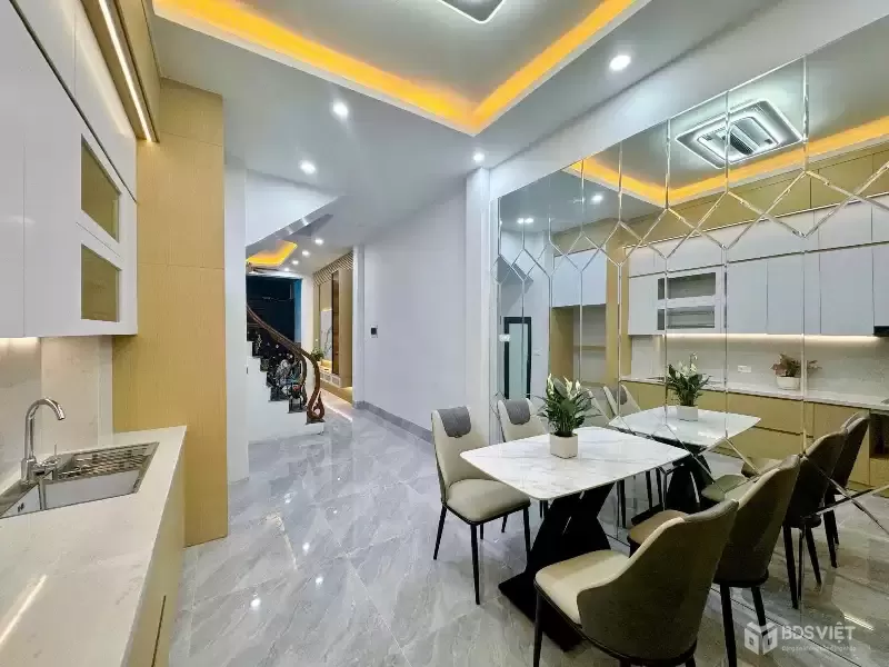 KHƯƠNG HẠ – 46M² – 5T – GARA Ô TÔ – GẦN HỒ- HOA HẬU THANH XUÂN