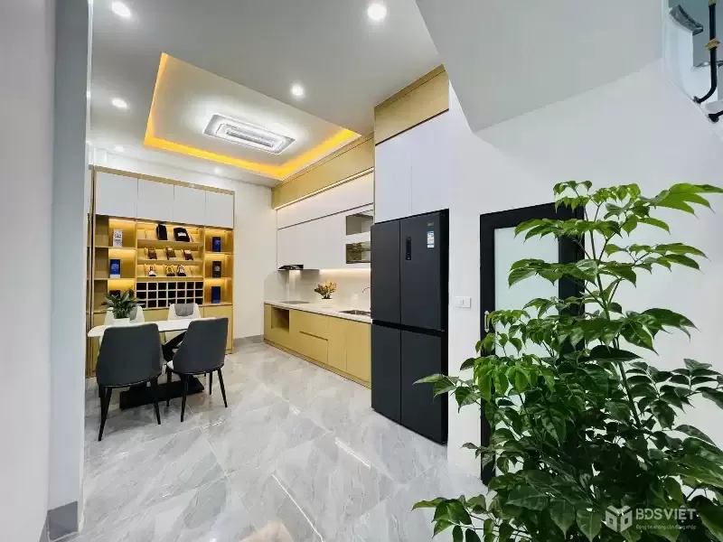 KHƯƠNG HẠ – 46M² – 5T – GARA Ô TÔ – GẦN HỒ- HOA HẬU THANH XUÂN
