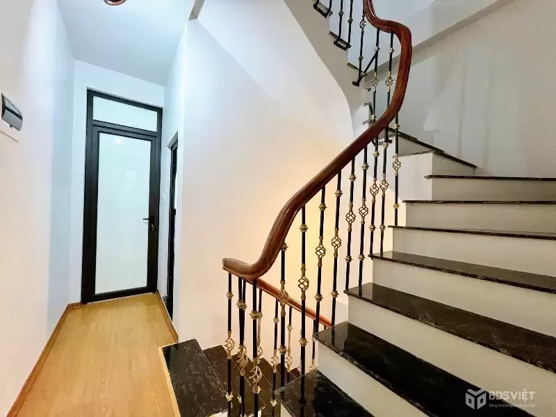 KHƯƠNG HẠ – 46M² – 5T – GARA Ô TÔ – GẦN HỒ- HOA HẬU THANH XUÂN