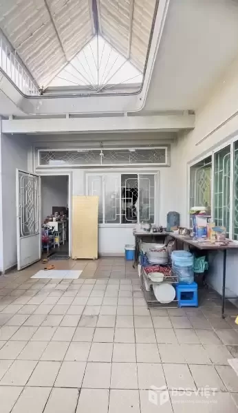 DIỆN TÍCH LƠN - HẺM  OTO - SÂT MT PHẠM VĂN ĐỒNG
110 M2 - 6 T8   CÒN TL