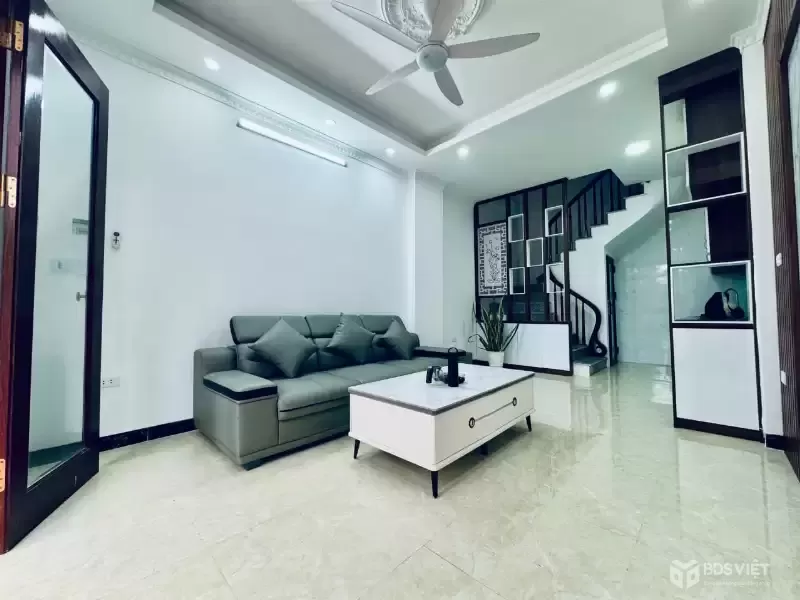 Bán nhà trung tâm Thạch Bàn, Long Biên 30m2 x5 tầng xây mới nhỉnh 6 t.ỷ