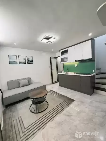 kim mã 25m x5 tầng giá 6,8 tỷ lô góc,ngõ thông,cách phố 10m -full nội thất