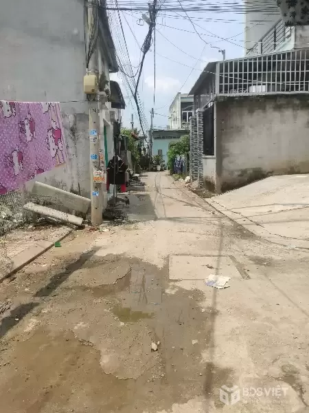 CẦN BÁN 143M2 ĐẤT THỔ CƯ HEM BA GÁC GẦN QL1A