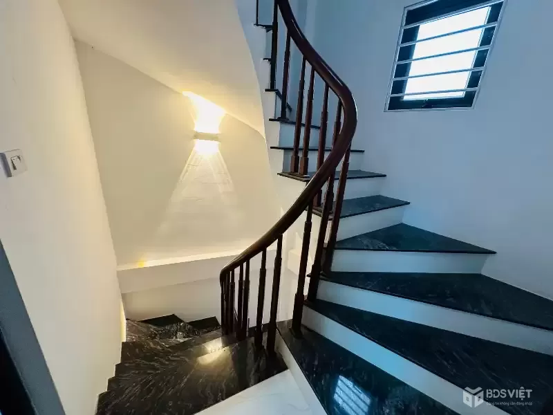 Nhà đẹp Di Ái Di Trạch - 35m - 5 tầng - ôt0 - 5.2ty