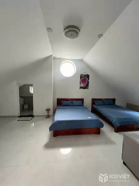 Cho thuê villa 8 phòng Hồ Tuyền Lâm Đà Lạt 20 triệu/tháng