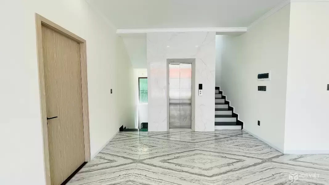 Cho thuê nhà mặt tiền Hùng Vương, Phường 9, Đà Lạt giá 60 triệu/tháng