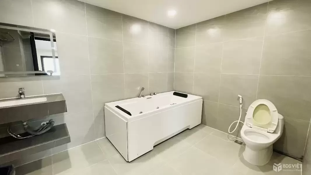 Cho thuê nhà mặt tiền Hùng Vương, Phường 9, Đà Lạt giá 60 triệu/tháng