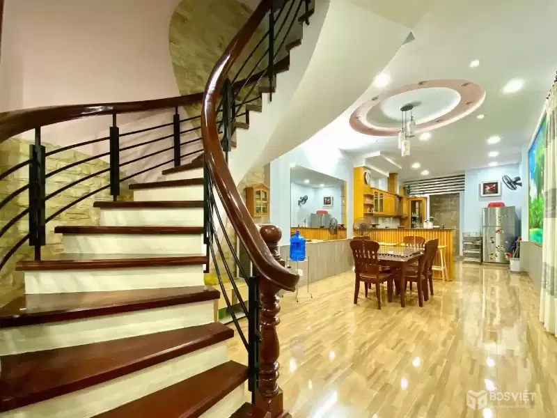 Nhà 3 Tầng Nguyễn Thiện Thuật – 73.5m² – 5PN – Cách Biển 400m – Homestay – 11 Tỷ TL