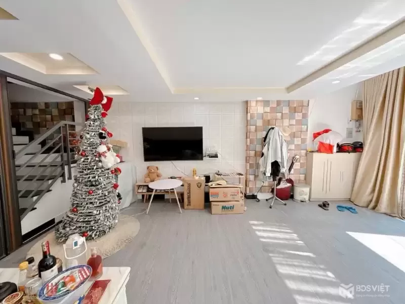 Bán nhà hẻm xe hơi Trần Xuân Soạn Quận 7, 1 trệt 2 lầu, giá chỉ 6 tỷ 5