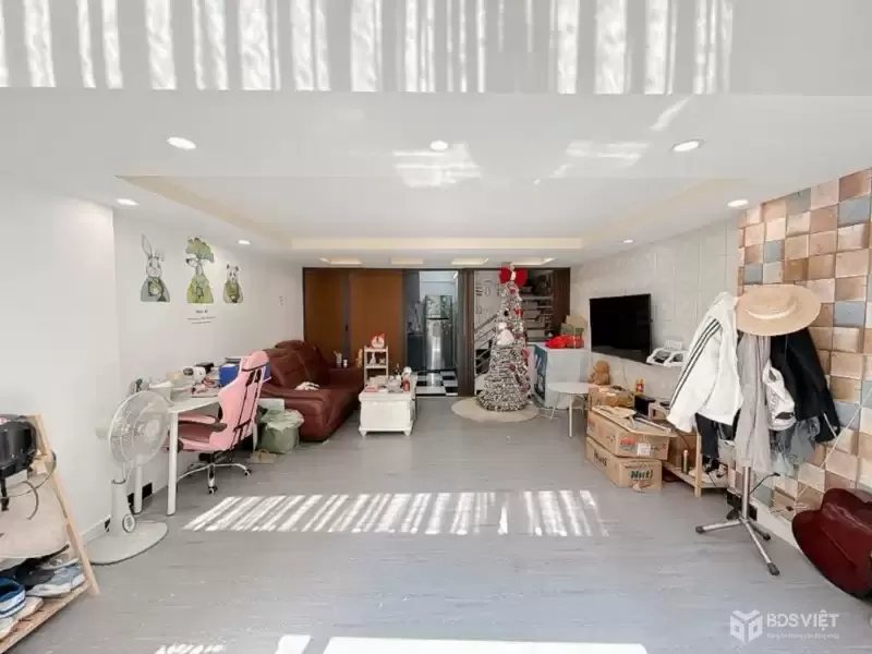 Bán nhà hẻm xe hơi Trần Xuân Soạn Quận 7, 1 trệt 2 lầu, giá chỉ 6 tỷ 5