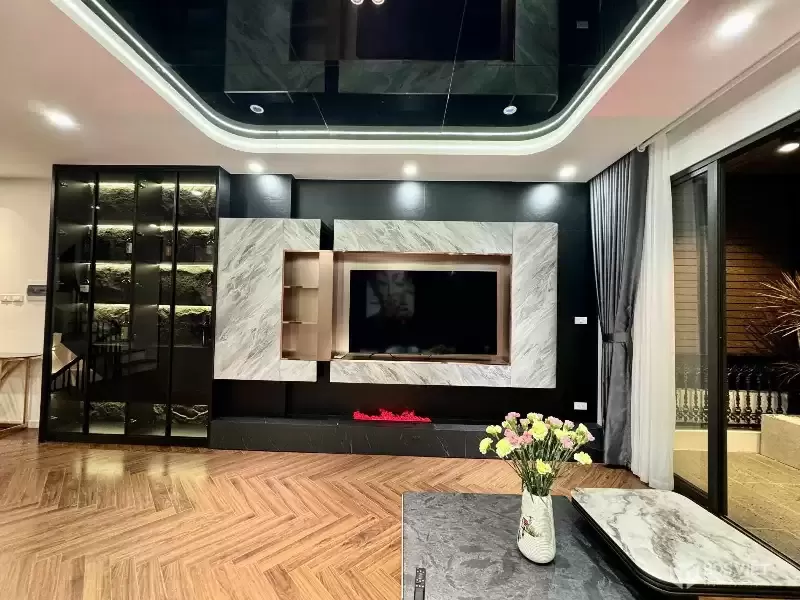 Bán nhà Khương Đình 47m2 6t giá hơn 13 thang máy tỷ full nội thất hoa hậu dòng tiền