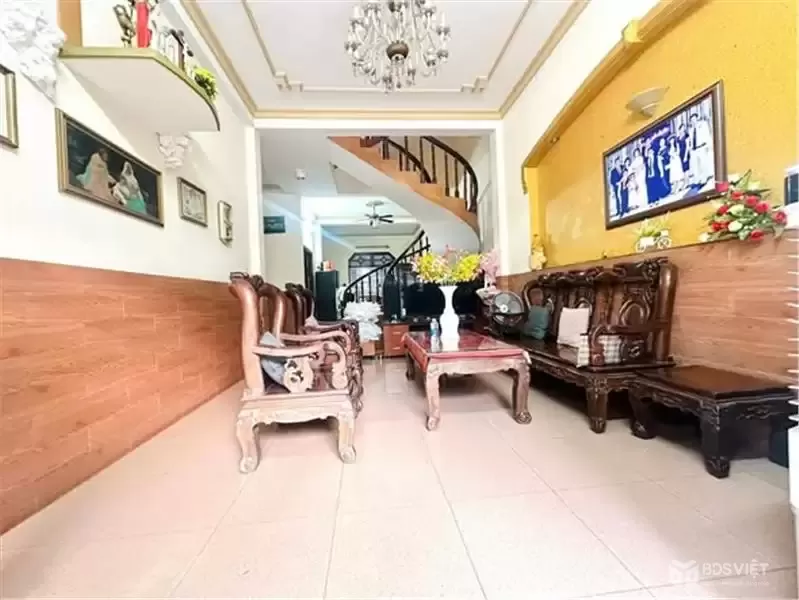 Nhà HXH Đường Cách Mạng Tháng 8 Phường 7 Cũ Quận Tân Bình.