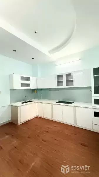 Nhà 2 MT 4 tầng hẻm 109 Dương Bá Trạc P1-Q8