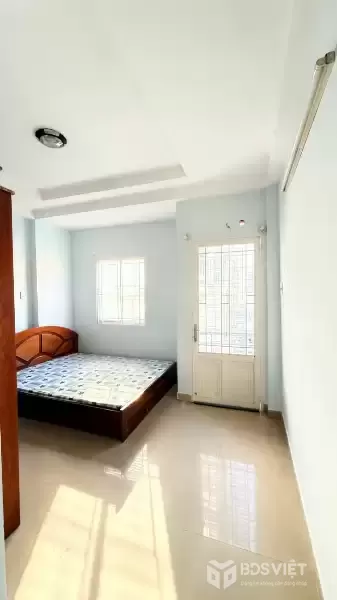 Nhà 2 MT 4 tầng hẻm 109 Dương Bá Trạc P1-Q8