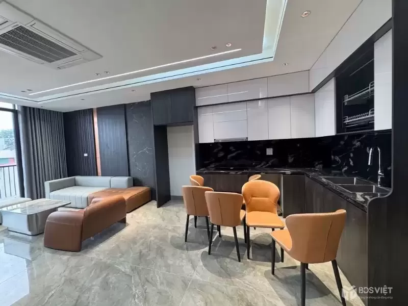 Bán Nhà Sài Đồng 55m2 - 6 Tầng Thang Máy - Gara 2 Ô Tô  - Giá 16.x Tỷ