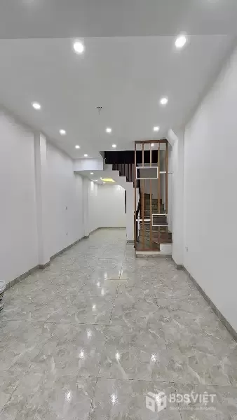 5 Tỷ có nhà Hoài Đức 38m - Ô tô đỗ cửa - 2 phút ra phố