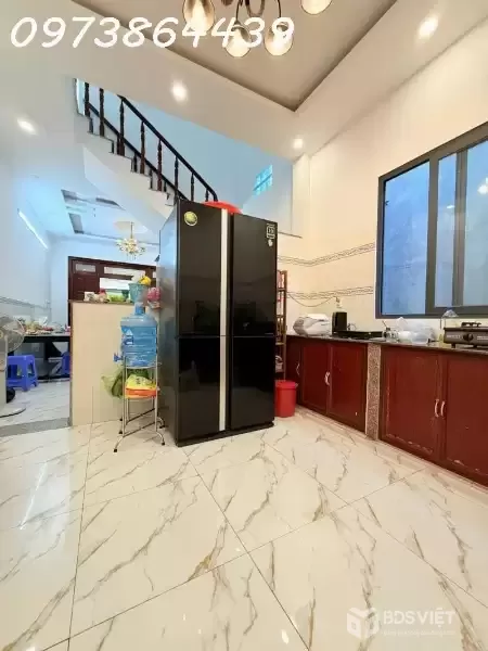 MẶT TIỀN PHẠM THỊ GIÂY VỪA Ở VỪA KINH DOANH ĐỈNH - NHÀ 2 TẦNG 150M2 - NGANG 5 M X 30M  - Ô TÔ NGỦ TRONG NHÀ - GIÁP QUẬN 12 - CHỈ 8,5TỶ