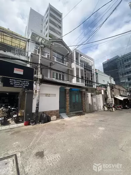 Cho thuê tòa nhà DTS 600m2 tại Tân Cảng, kế Ga Metro, 7x21, 4 tầng, hẻm xe hơi, 70tr TL