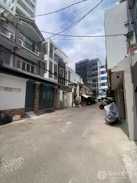 Cho thuê tòa nhà DTS 600m2 tại Tân Cảng, kế Ga Metro, 7x21, 4 tầng, hẻm xe hơi, 70tr TL