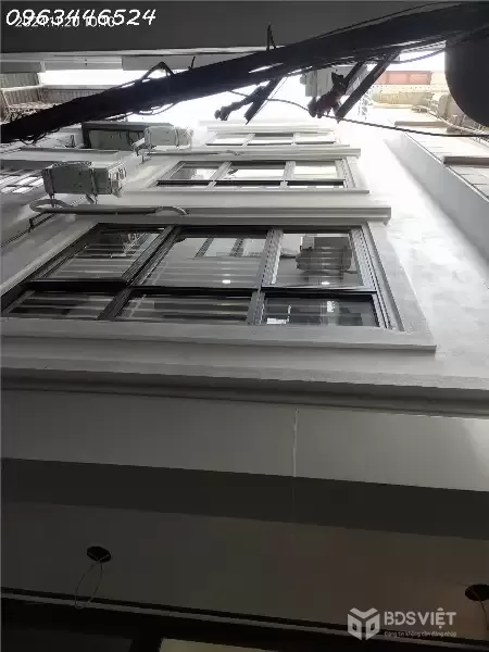 Bán gấp giá rẻ ô tô kinh doanh Ngõ Quỳnh 32m, 4 tầng, mặt tiền 4m, 8.6 tỷ Hai Bà Trưng.