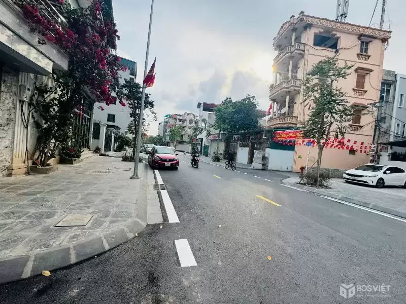 ???? NHÀ THẠCH BÀN – Ô TÔ ĐỖ CỬA – 5 TẦNG MỚI – NHỈNH 7 TỶ ????