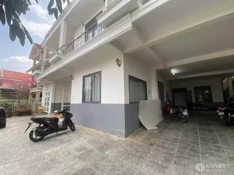 Cho thuê mặt bằng mặt tiền Lý Nam Đế, phường 8 Đà Lạt 10 triệu/tháng