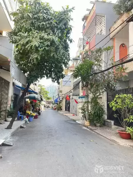 Nhà 2 tầng HXH thông Q7, 160m², gần Nam Long Trần Trọng Cung, giá 8.5 tỷ