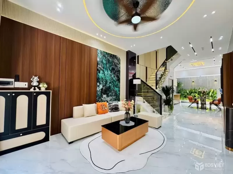 NHÀ MỚI 4 TẦNG – HẺM TRƯỚC NHÀ 5M – GẦN ĐH CN – FULL NỘI THẤT – Ở NGAY CHỈ 8.78TỶ