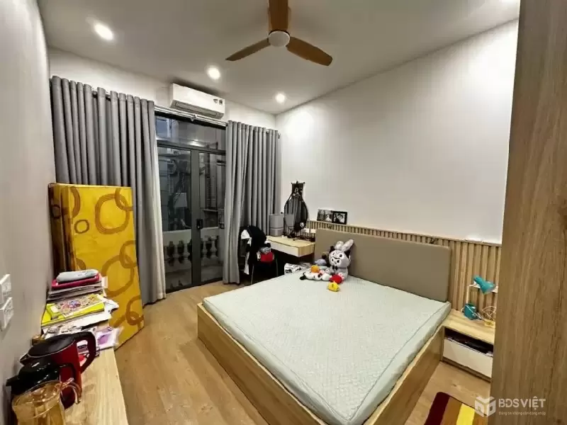 Thuỵ khuê tây hồ 42m x4 tầng 10,8 tỷ-mặt ngõ thông,kinh doanh,ô tô tránh 50m