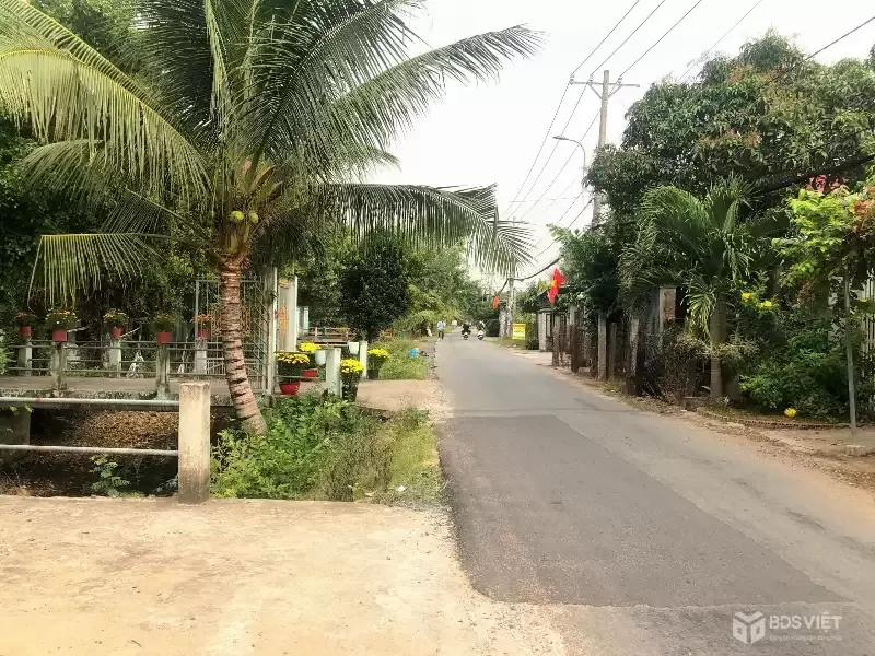 CẦN BÁN 786M2 ĐẤT VƯỜN LÊN ĐƯỢC THỔ CƯ MT ĐƯỜNG NHỰA