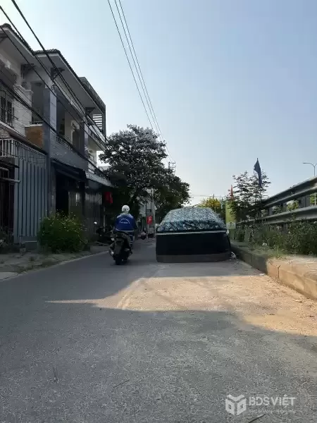 Lô đất 178m2 - Tặng Kèm Nhà Cấp 4 - Diên tích khủng - Sau lưng mặt tiền Trường Chinh - Cẩm Lệ - Giá Chỉ Hơn 2 Tỷ