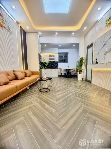 SIÊU PHẨM HÓT- HUỲNH TẤN PHÁT - NGANG 8M - 3 TỶ HƠN - GIÁP QUẬN 7.