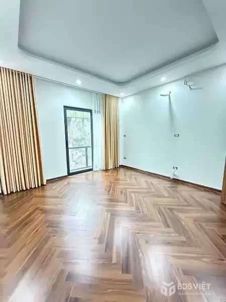 ???? NHÀ ĐẸP TRUNG TÂM THẠCH BÀN 42M2 – THANG MÁY – GARA Ô TÔ – GẦN HỒ ĐIỀU HOÀ ????