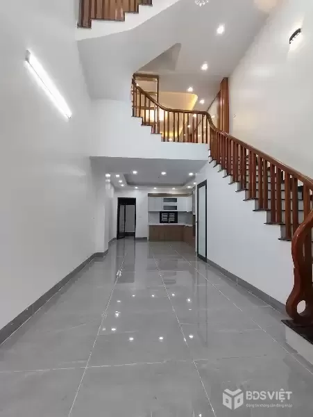 ĐÔNG MỸ - XÃ NAM PHÙ – 70M² – 5T – NHÀ MỚI –Ô TÔ ĐỖ CỬA- GIÁ NHỈNH 6 TỶ