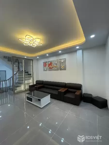ĐÔNG MỸ - XÃ NAM PHÙ – 70M² – 5T – NHÀ MỚI –Ô TÔ ĐỖ CỬA- GIÁ NHỈNH 6 TỶ