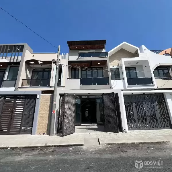 CHÍNH CHỦ CẦN BÁN CĂN NHÀ Tại Đinh Đức Thiện, Thị trấn Cần Đước, Huyện Cần Đước, Long An