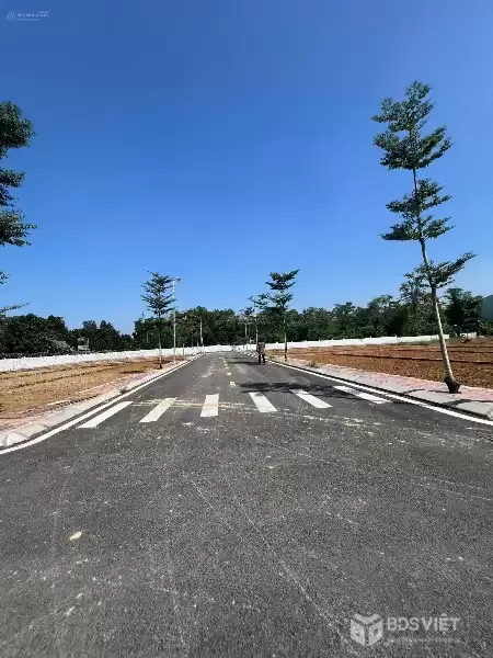 Cần tiền kinh doanh, bán gấp lô đất sổ đỏ 108m vị trí TĐC Vai Réo