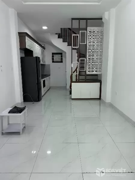 Hơn 7 tỷ có nhà Âu Cơ Tây Hồ - 32m vài bước ra ô tô - cho thuê hoặc ở đều được không dính quy hoạch